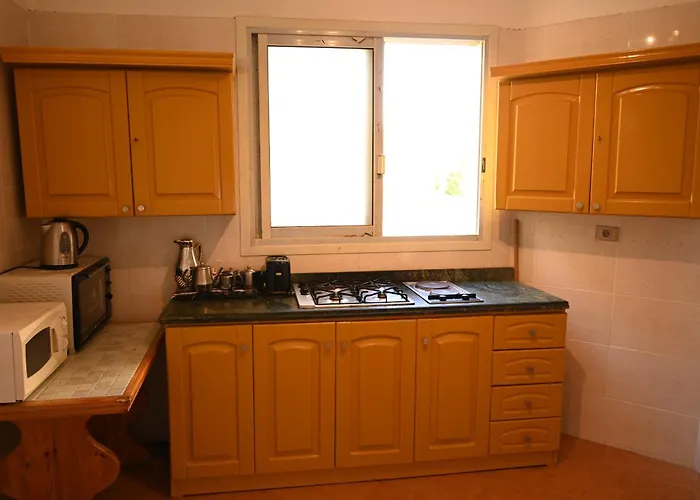 Apartment 5bdr Modern Beachside Retreat In Einbay L 2nd Row Ain Sukhna