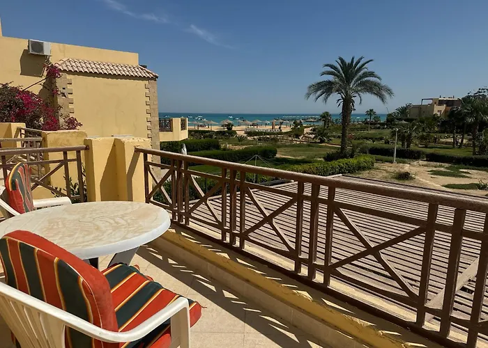 Apartment 5bdr Modern Beachside Retreat In Einbay L 2nd Row Ain Sukhna