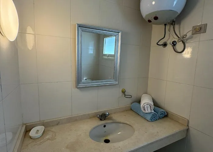 5bdr Modern Beachside Retreat In Einbay L 2nd Row Apartment Ain Sukhna