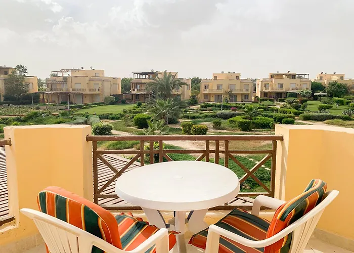 5bdr Modern Beachside Retreat In Einbay L 2nd Row Apartment Ain Sukhna
