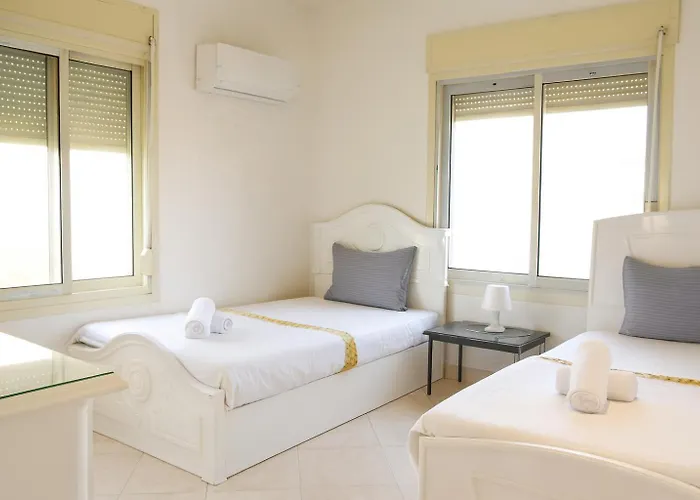 5bdr Modern Beachside Retreat In Einbay L 2nd Row Ain Sukhna