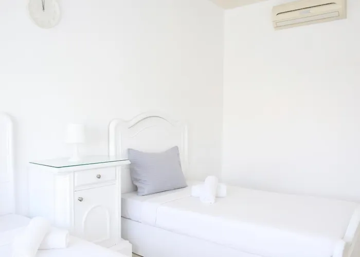 5bdr Modern Beachside Retreat In Einbay L 2nd Row * Ain Sukhna